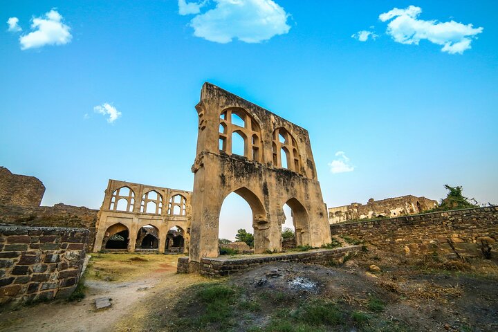 Rijden door architectonische wonderen: Hyderabad naar Vadodara