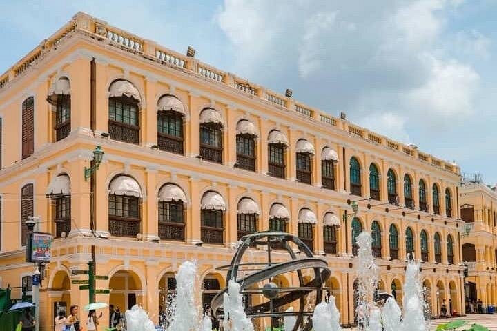 Tour privado de Macao con Toyota Hiace 8 PAX