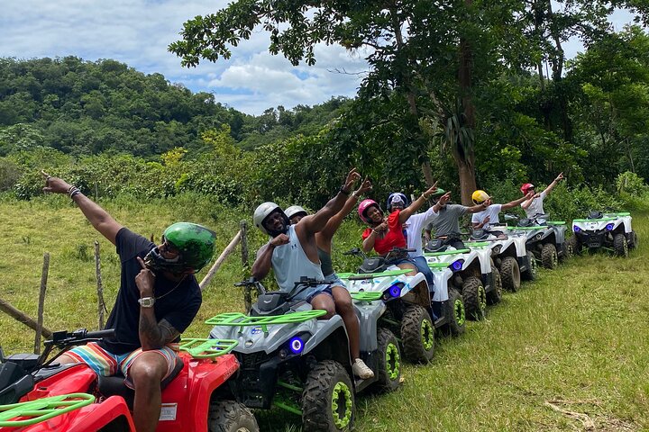 Tour en safari por la selva desde Montego Bay
