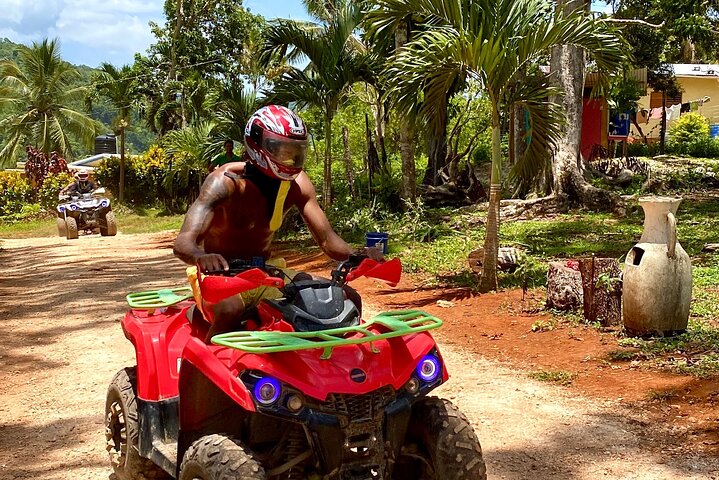 Tour en safari por la selva desde Montego Bay