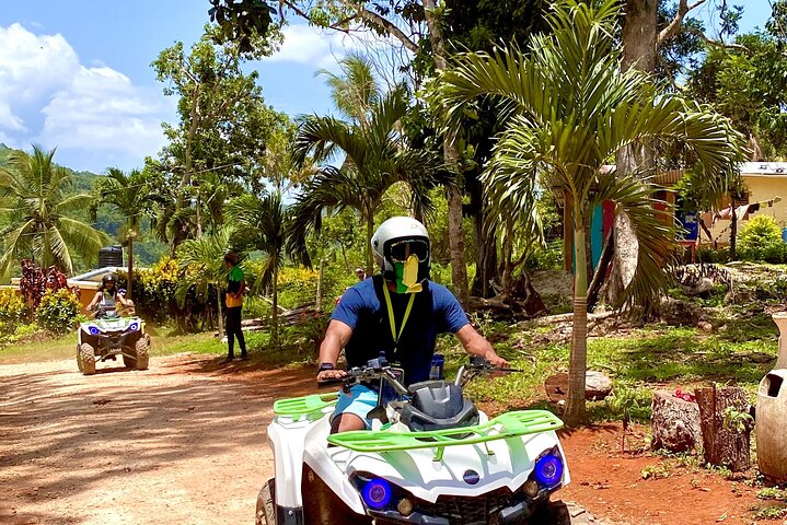 Tour en safari por la selva desde Montego Bay