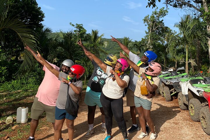 Tour en safari por la selva desde Montego Bay
