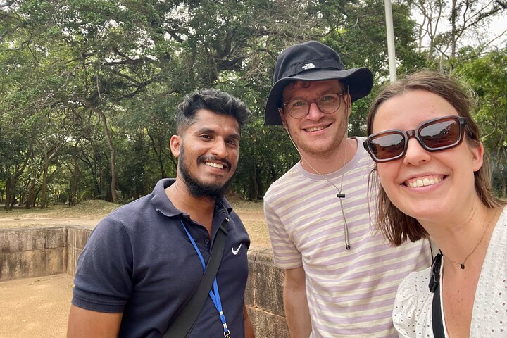 Tour Privado de Patrimônio de Anuradhapura - Tudo Incluído
