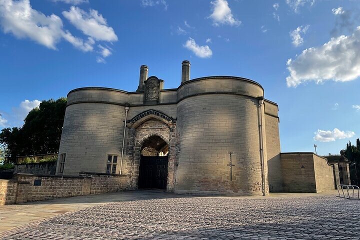 Private historische Pub-Tour in Nottingham mit kostenlosen Getränken