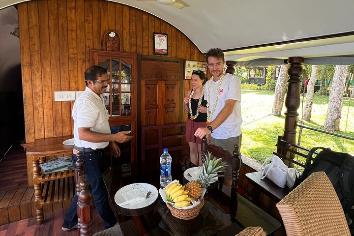 21 uur Woonboot Tour door Alleppeys Serene Canals & Local Life