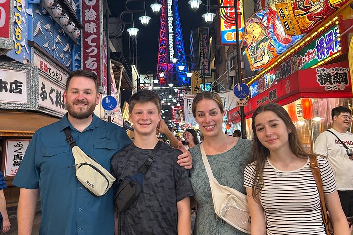 Osaka Street Food Tour: 18 Gerichte & 3 Getränke in 4 Lokalen