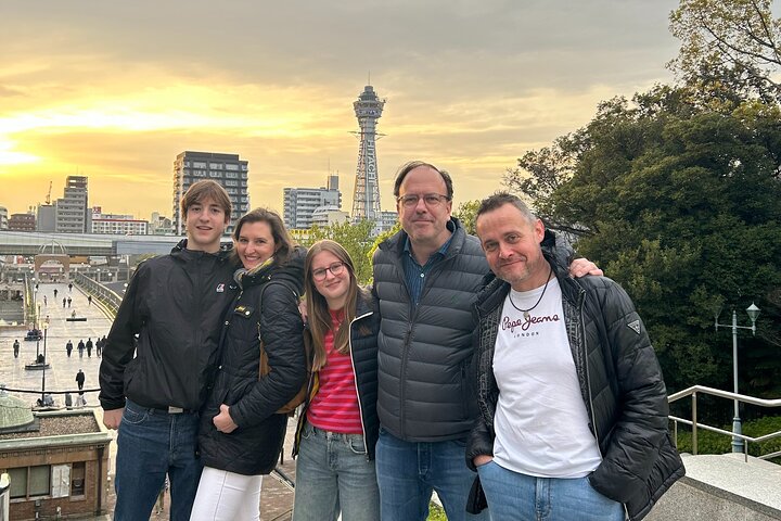 Osaka Street Food Tour: 18 Gerichte & 3 Getränke in 4 Lokalen