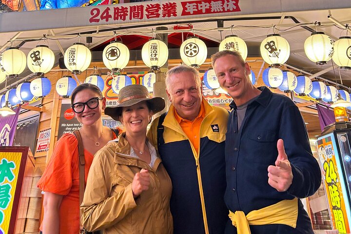 Osaka Street Food Tour: 18 Gerichte & 3 Getränke in 4 Lokalen