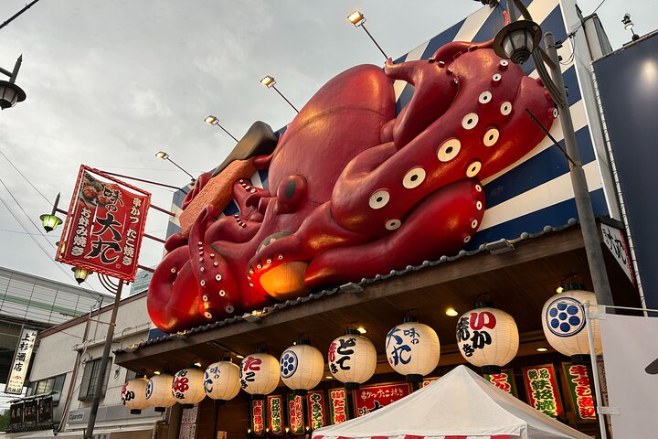 Osaka Street Food Tour: 18 Gerichte & 3 Getränke in 4 Lokalen