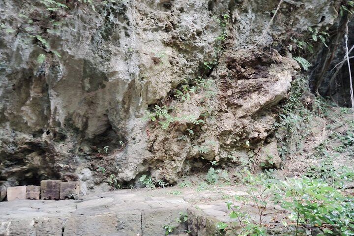 Okinawa: Den hellige Sefa Utaki går inn i Ryukyos åndelige liv