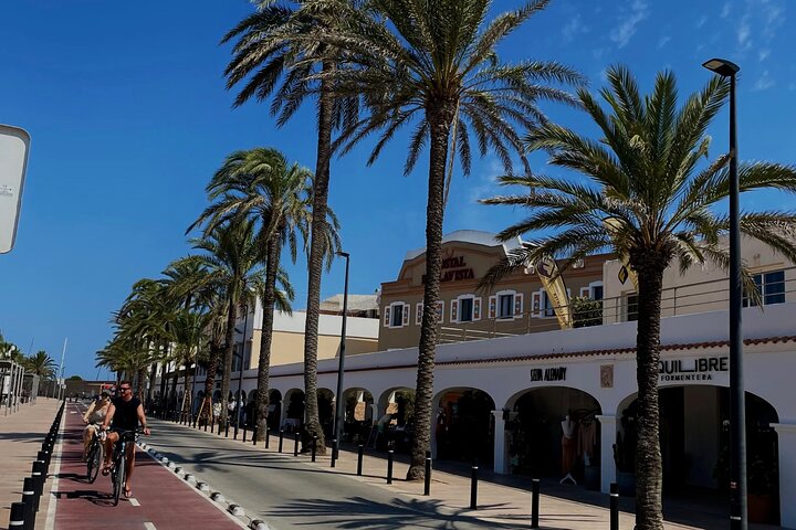 Ibiza til Formentera Cruise med snorkling, paella og åben bar