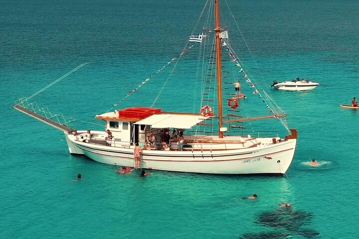 Crucero de medio día por Paros Antiparos y Despotiko