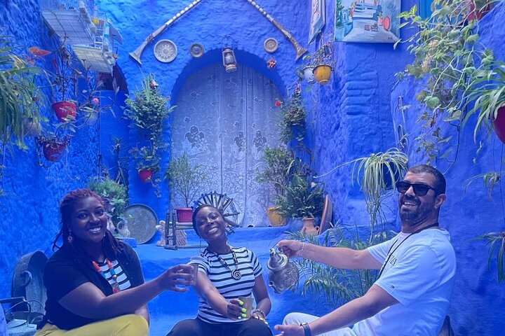 Heldags guidad tur från Rabat till Chefchaouen ikoniska blå staden