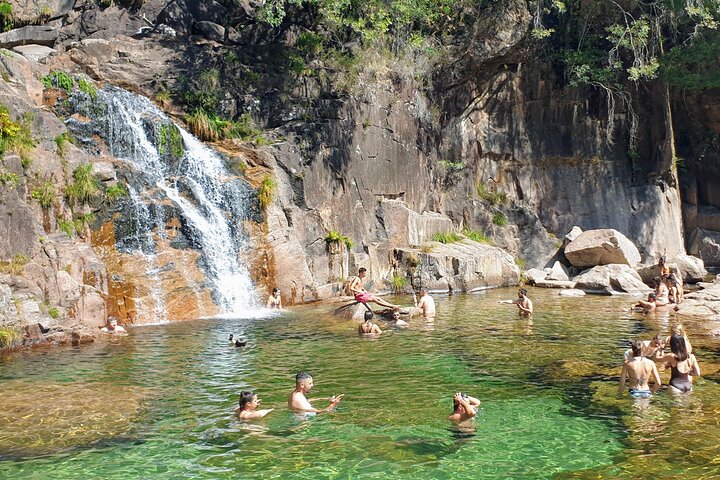 Gerês Natura, cascate, pranzo gustoso!Piccolo gruppo, offerta Bottiglia di vino