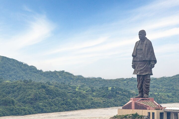 De Vadodara a la Estatua de la Unidad: Viaje al legado monumental