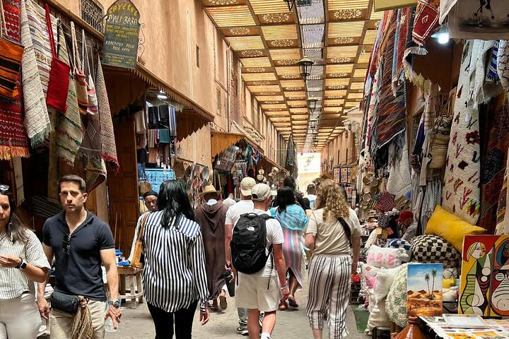 Marrakech dagstur fra Agadir guidet helgedagstur