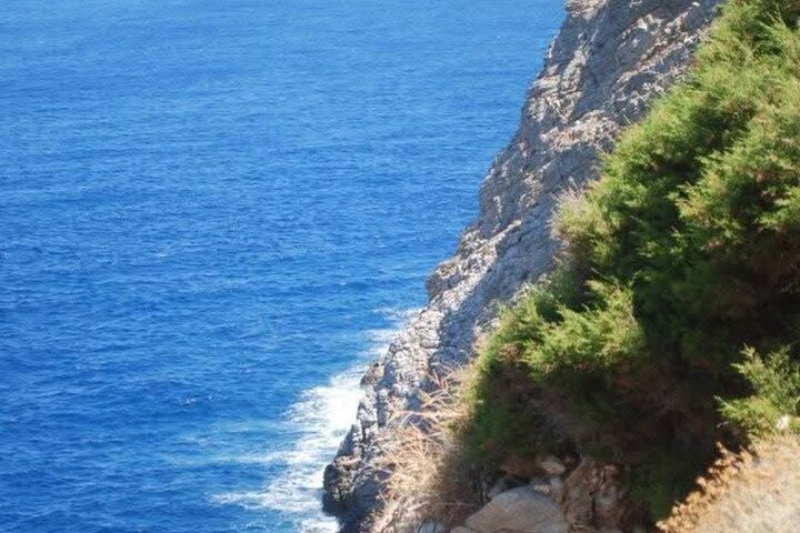 Wanderung zur Kapelle Saint Stefanos und zum Strand Galissas