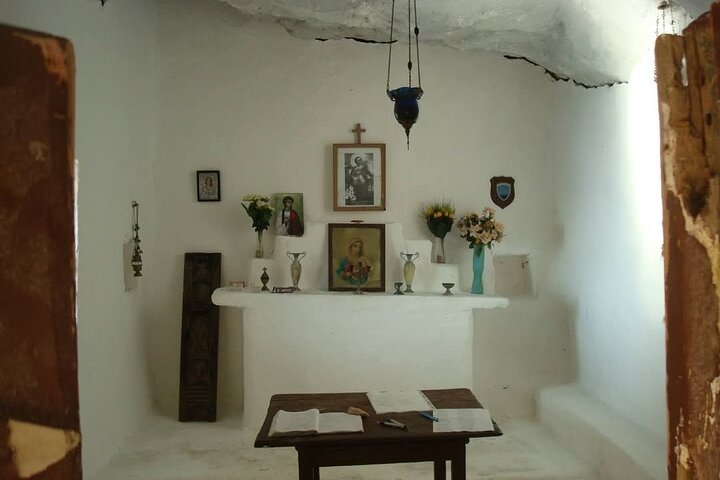Wanderung zur Kapelle Saint Stefanos und zum Strand Galissas