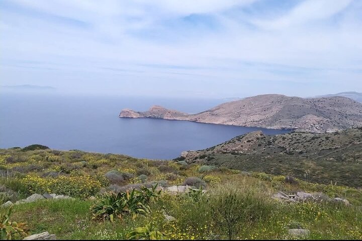 Wanderung zur Kapelle Saint Stefanos und zum Strand Galissas