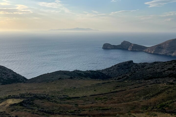Wanderung zur Kapelle Saint Stefanos und zum Strand Galissas