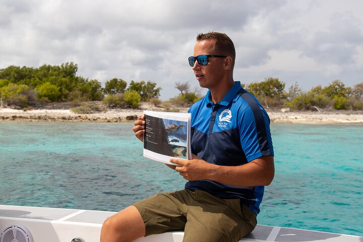 Charter privado con crucero por el Parque Marino Capitán Bonaire 3hrs.