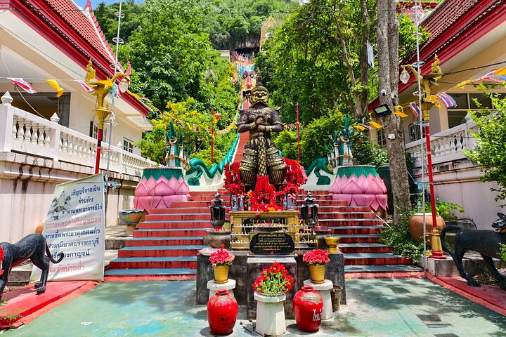 Kanchanaburi Tour Templo das Cataratas Erawan e Árvore de Chuva Gigante