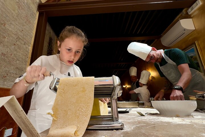 Siena: Pasta en Tiramisu Kleine Groep Kookles met Wijn