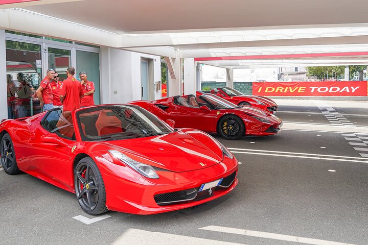 Maranello-oplevelse på Ferrari-museet og prøvekørsel i en Ferrari