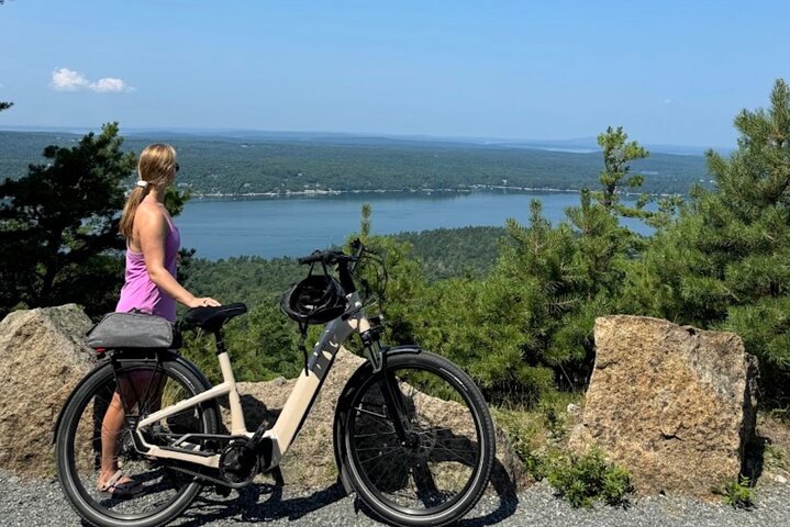 Alquiler de bicicletas eléctricas especializadas Premium del Parque Nacional de Acadia
