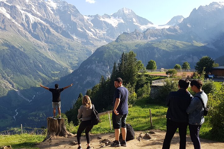 Lauterbrunnen-Mürren : Excursión en grupos pequeños a los Alpes suizos desde Berna