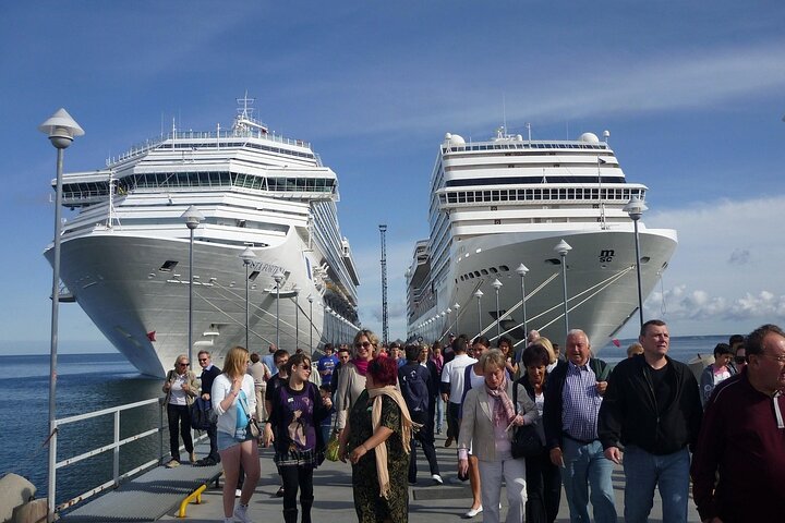 Privater Transfer vom Kreuzfahrthafen in Amsterdam nach Zaandam