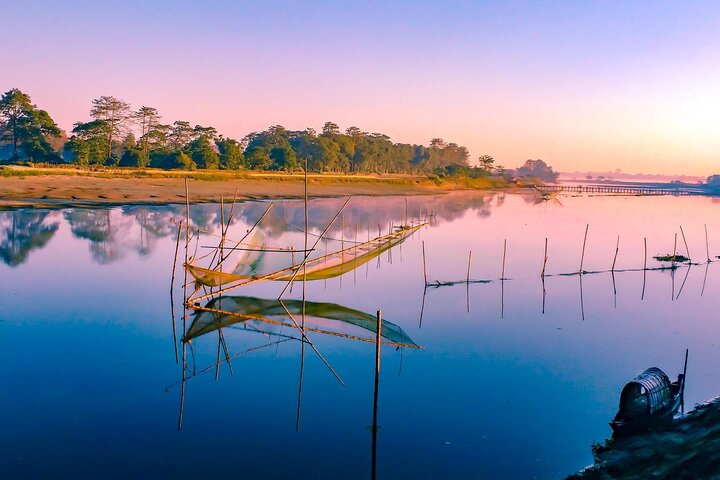 Visite privée du domaine de thé d'Assam, de la forêt tropicale et de l'île de la rivière