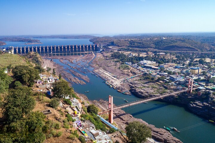 Jyotirlinga-resa: Privat dagstur från Indore till Omkareshwar
