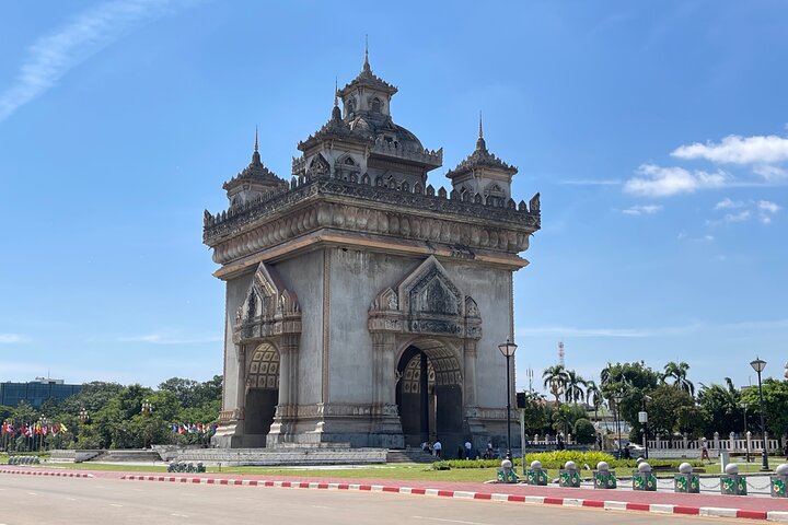 Landmärken i Vientiane och Kulturell fördjupningstur