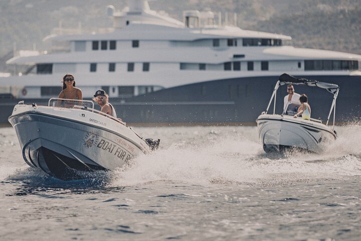 Alquiler de barcos privados en Agios Nikolaos con patrón opcional