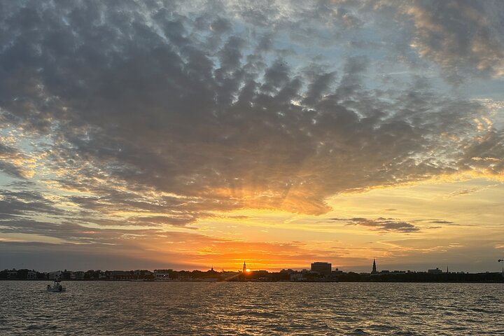 Charleston Harbor Crociera al tramonto Vista panoramica e avvistamento dei delfini