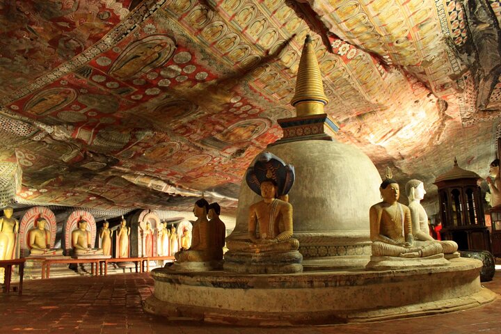 Visite du temple et du village de la grotte de Sigiriya Rock Dambulla au départ de Galle