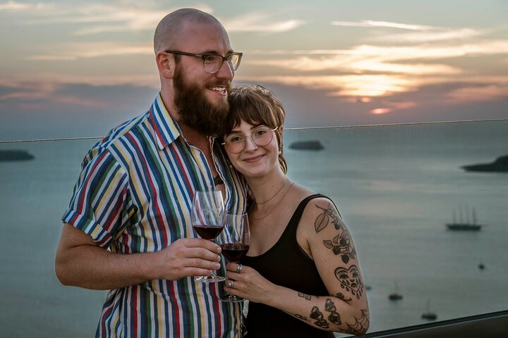 Santorini Weinabenteuer mit 12 Weinproben, Tapas und Sonnenuntergang