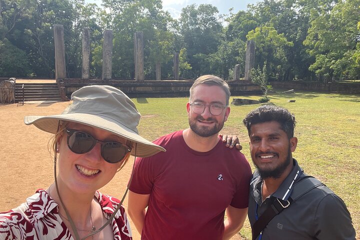 Tour Privado de Patrimônio de Anuradhapura - Tudo Incluído