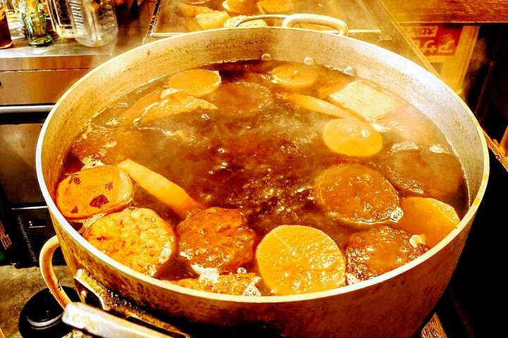 Hungry Osaka Street Food Tour : 15 Tastings with 3 Drinks
