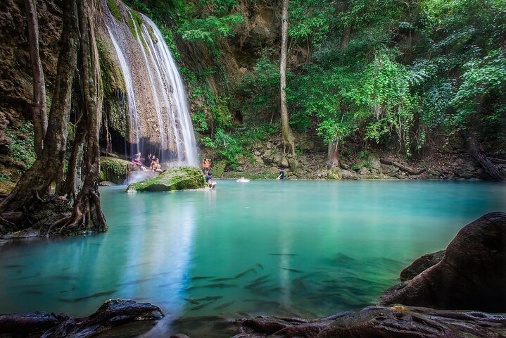 Hoteller i nærheden af Erawan Waterfall Tiger Cave Temple and Cafe