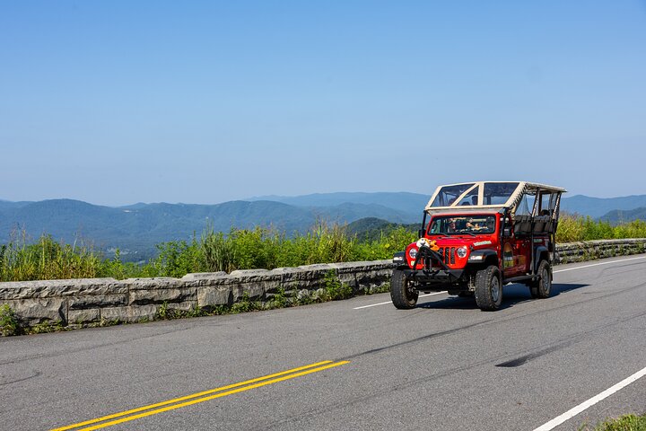 Jeep-tur med små grupper i Smoky Mountains Foothills Parkway