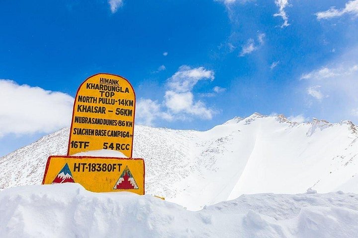 Privater Tagesausflug - Leh zum Nubra Valley über Khardung La Pass