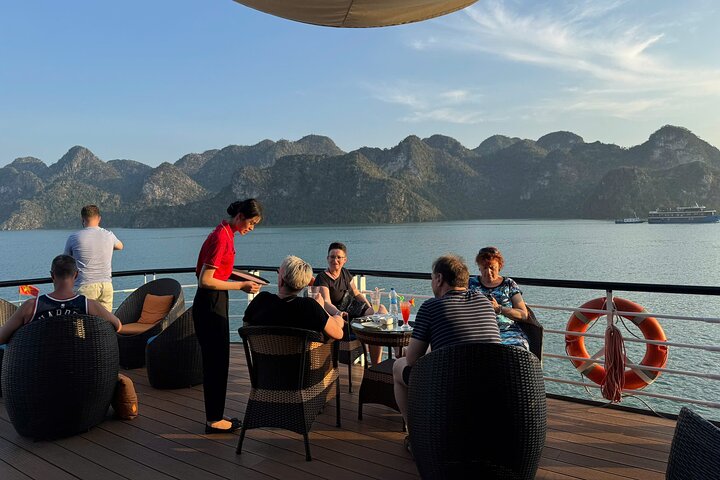 2 - Dag luksus Halong & Lan Ha Bay Aspira Cruise fra Hanoi