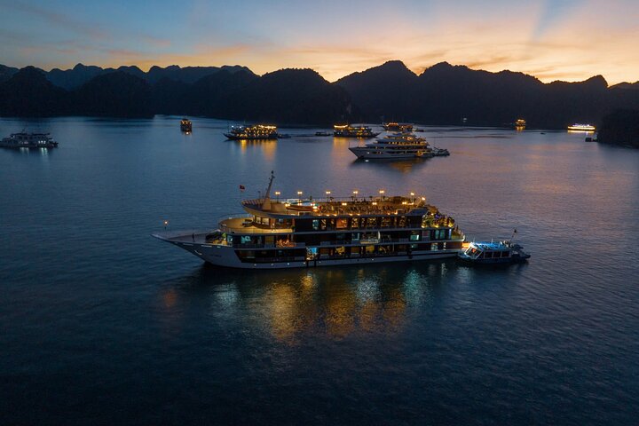 2 - Dag luksus Halong & Lan Ha Bay Aspira Cruise fra Hanoi