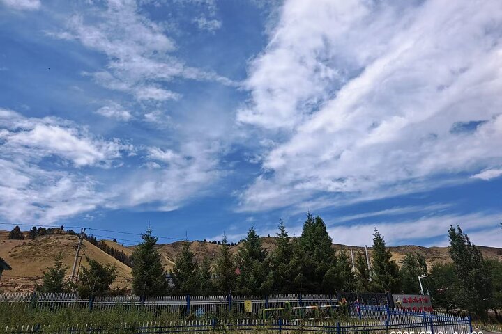 Private Day Tour naar Nanshan Pasture en Tianshan Grand Canyon