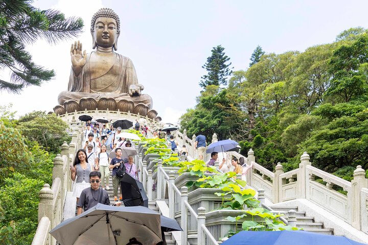 Best Seller : Teleférico VIP Lantau Tai O Tour Priority, Gran Buda