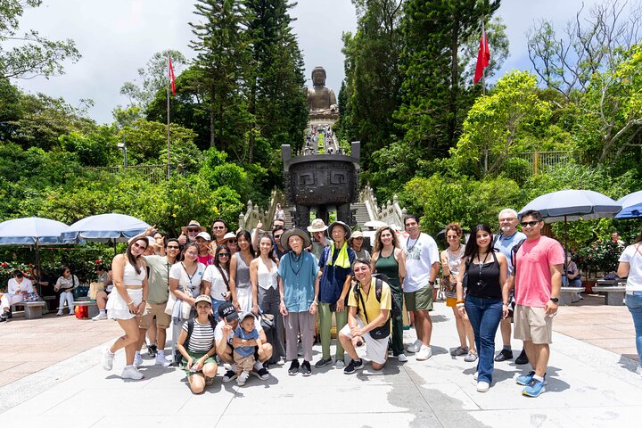 Best Seller : Teleférico VIP Lantau Tai O Tour Priority, Gran Buda