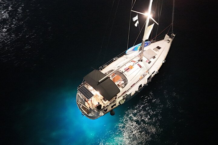 Crucero privado en yate Halkidiki : Kassandra o Sithonia (3–7 Horas)