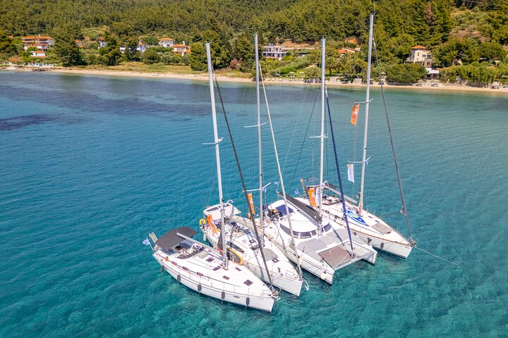 Crucero privado en yate Halkidiki : Kassandra o Sithonia (3–7 Horas)